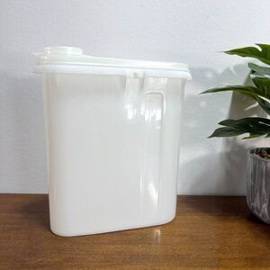 Vintage Tupperware Beverage Buddy Pitcher Milky White No Handle